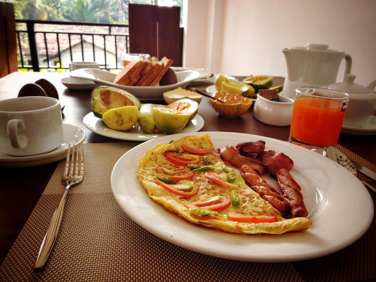 Aurum Boutique Hotel Negombo Eksteriør billede